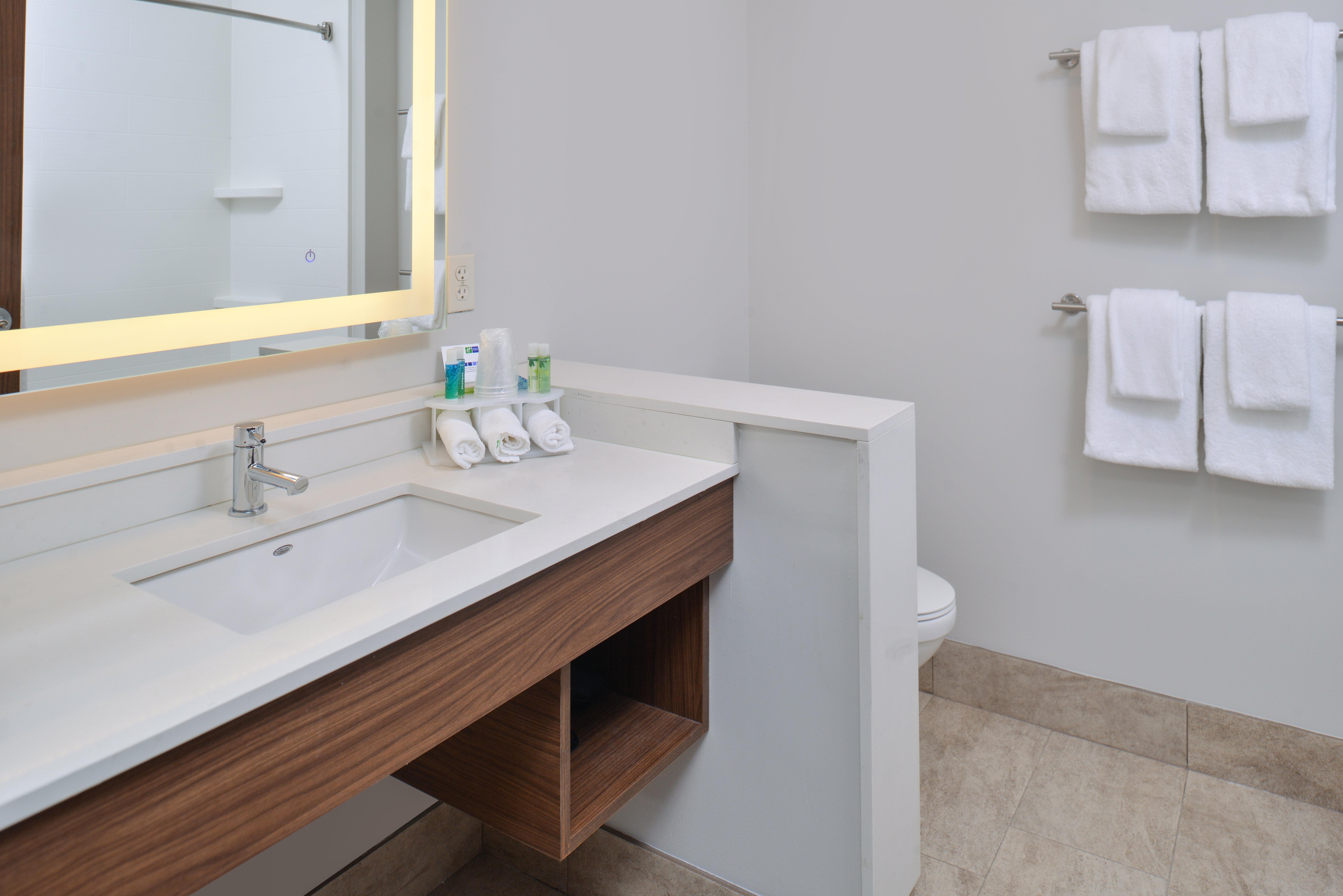 Holiday Inn Express & Suites - Brighton South - Us 23 By Ihg Zewnętrze zdjęcie